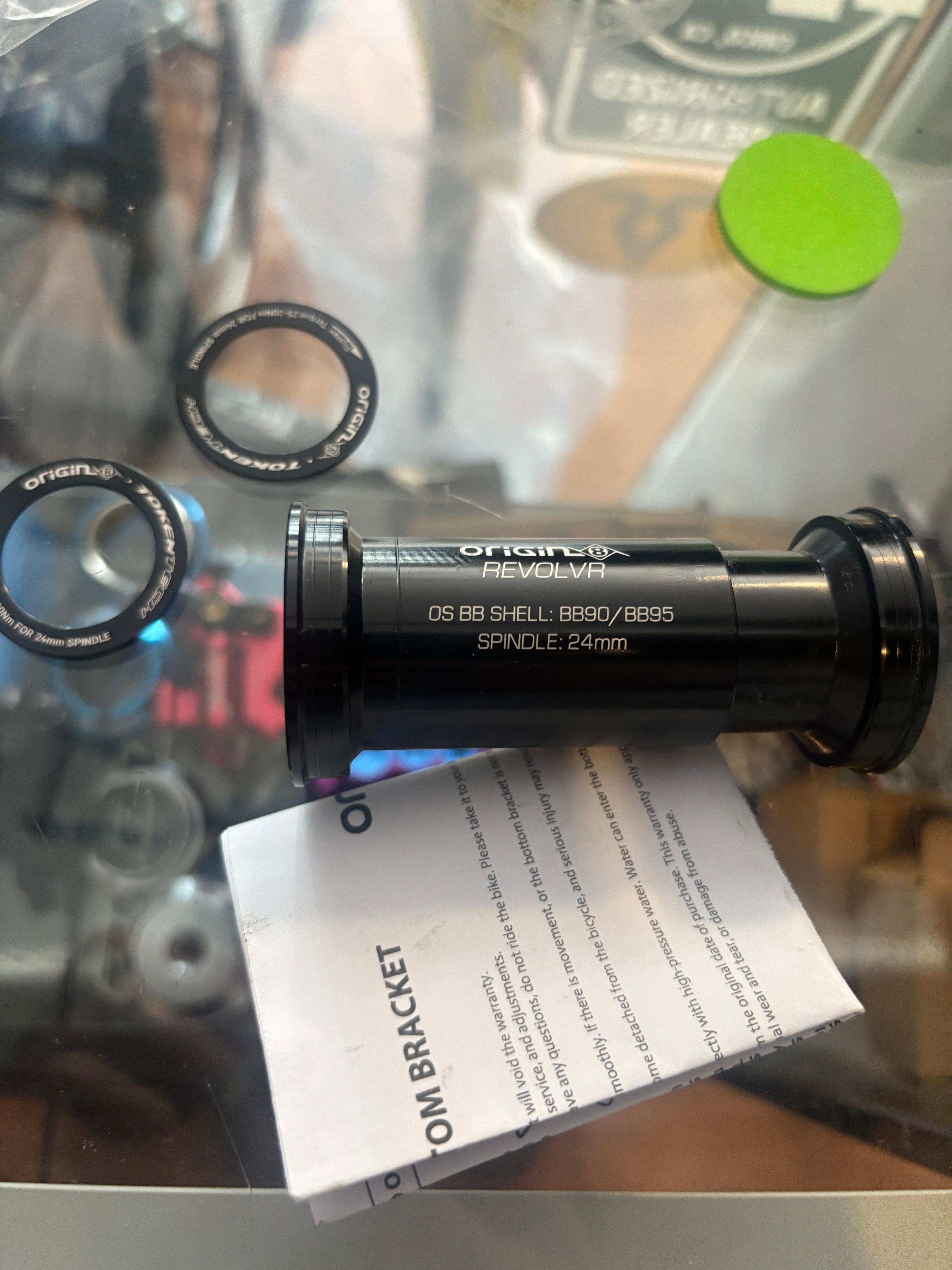 Origin8 Revolvr BB90/95 OS37 Thread-Together Bottom Bracket, 24mm spindle, Black