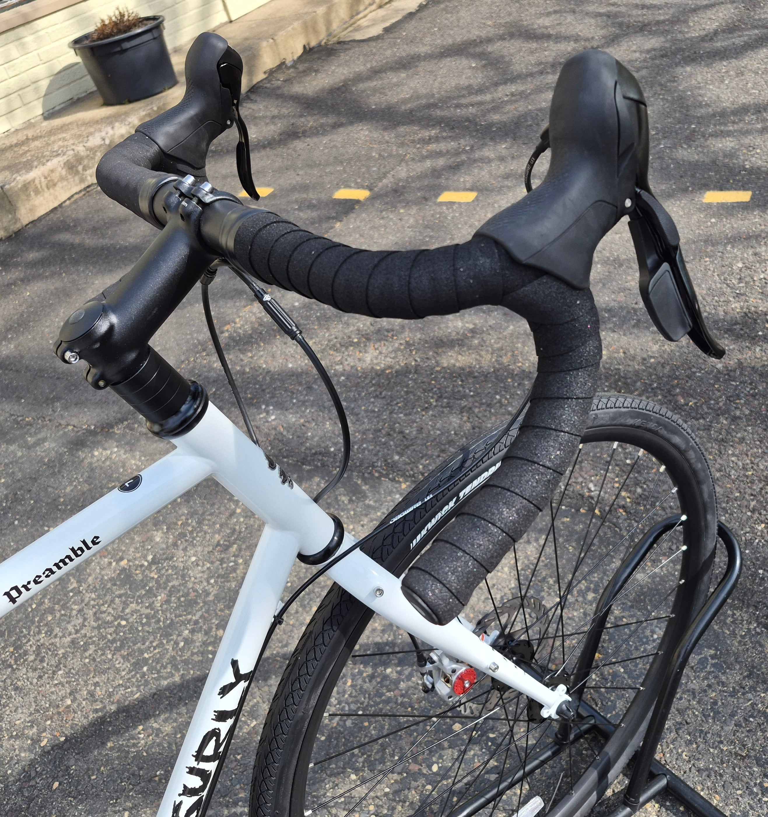NEW Large Surly Preamble gravel bike commuter