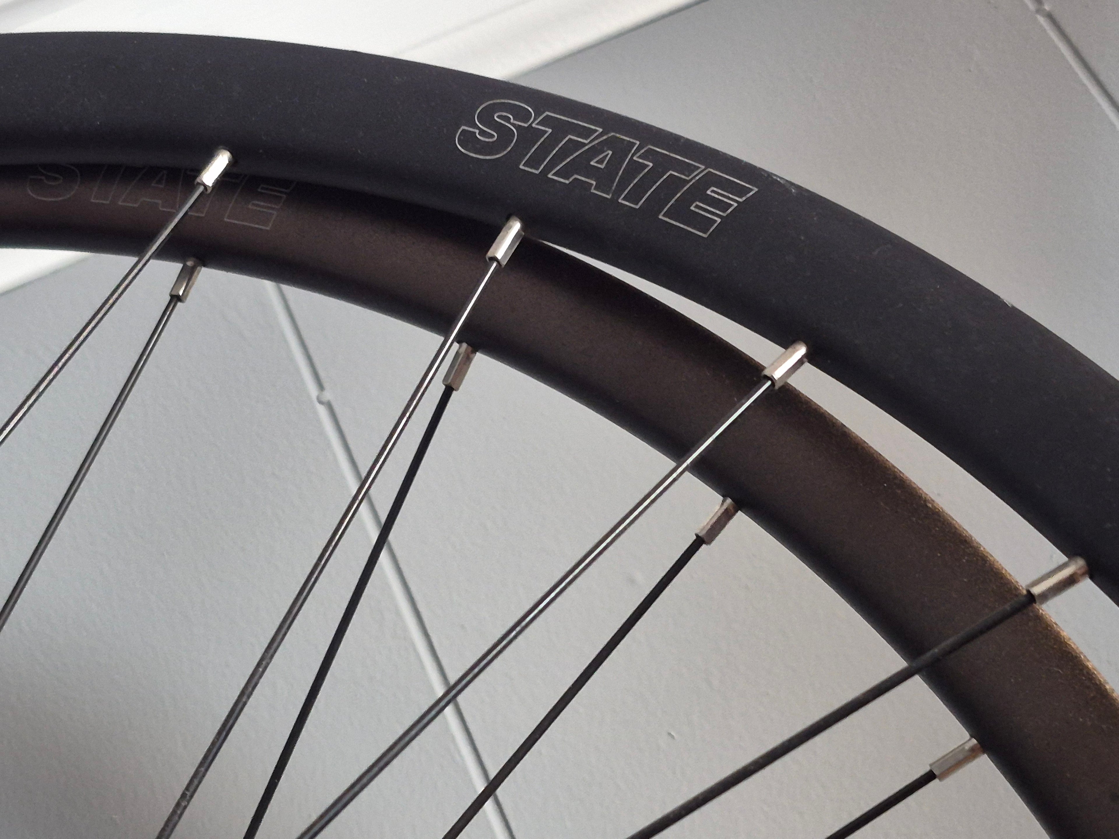 State aluminum disc wheelset 700c