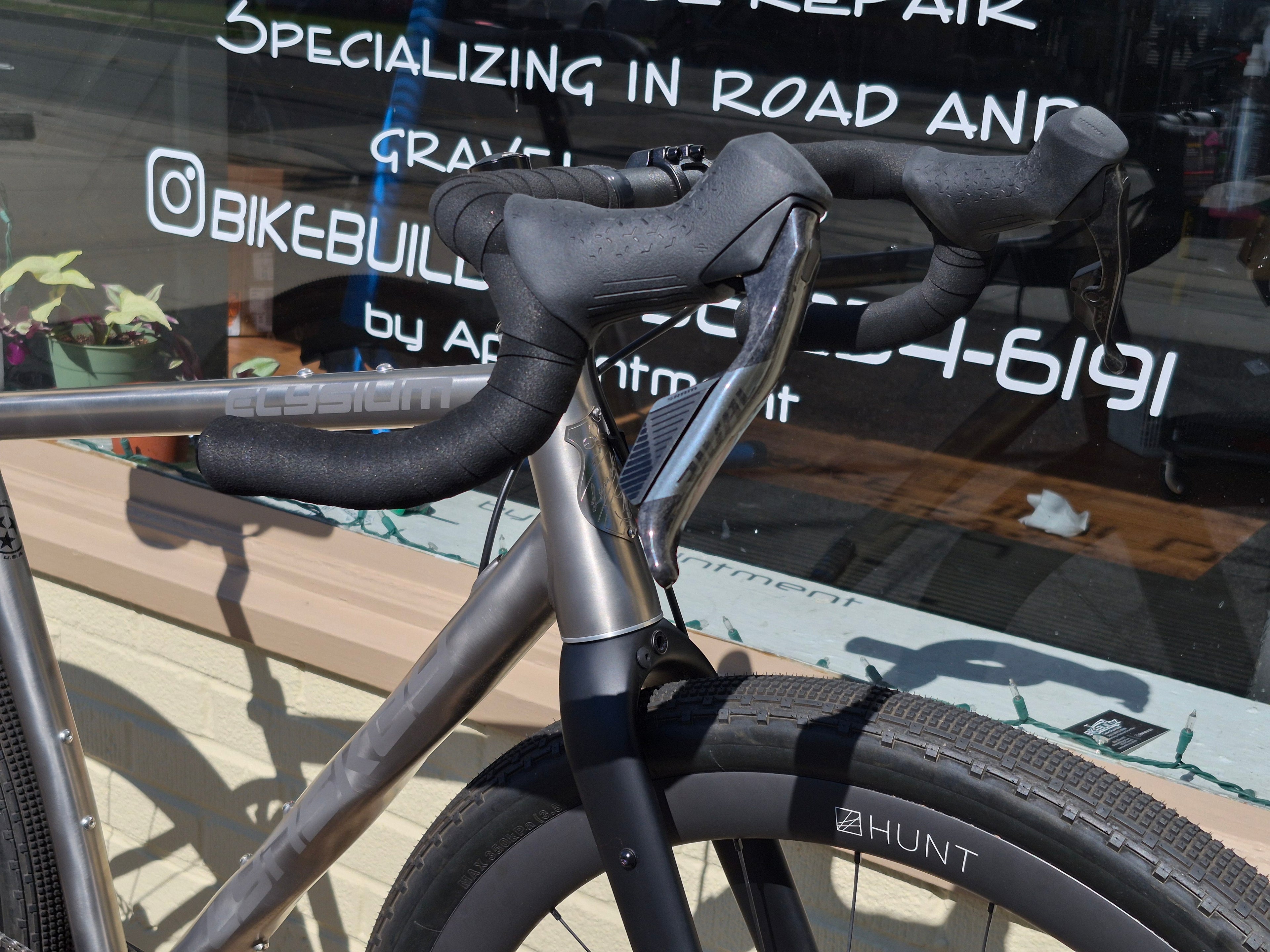 New Lynskey Elysium titanium gravel bike 56cm M/L SRAM 13 speed XPLR