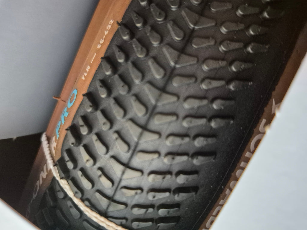 New Schwalbe G One R Pro 700x35 tires pair