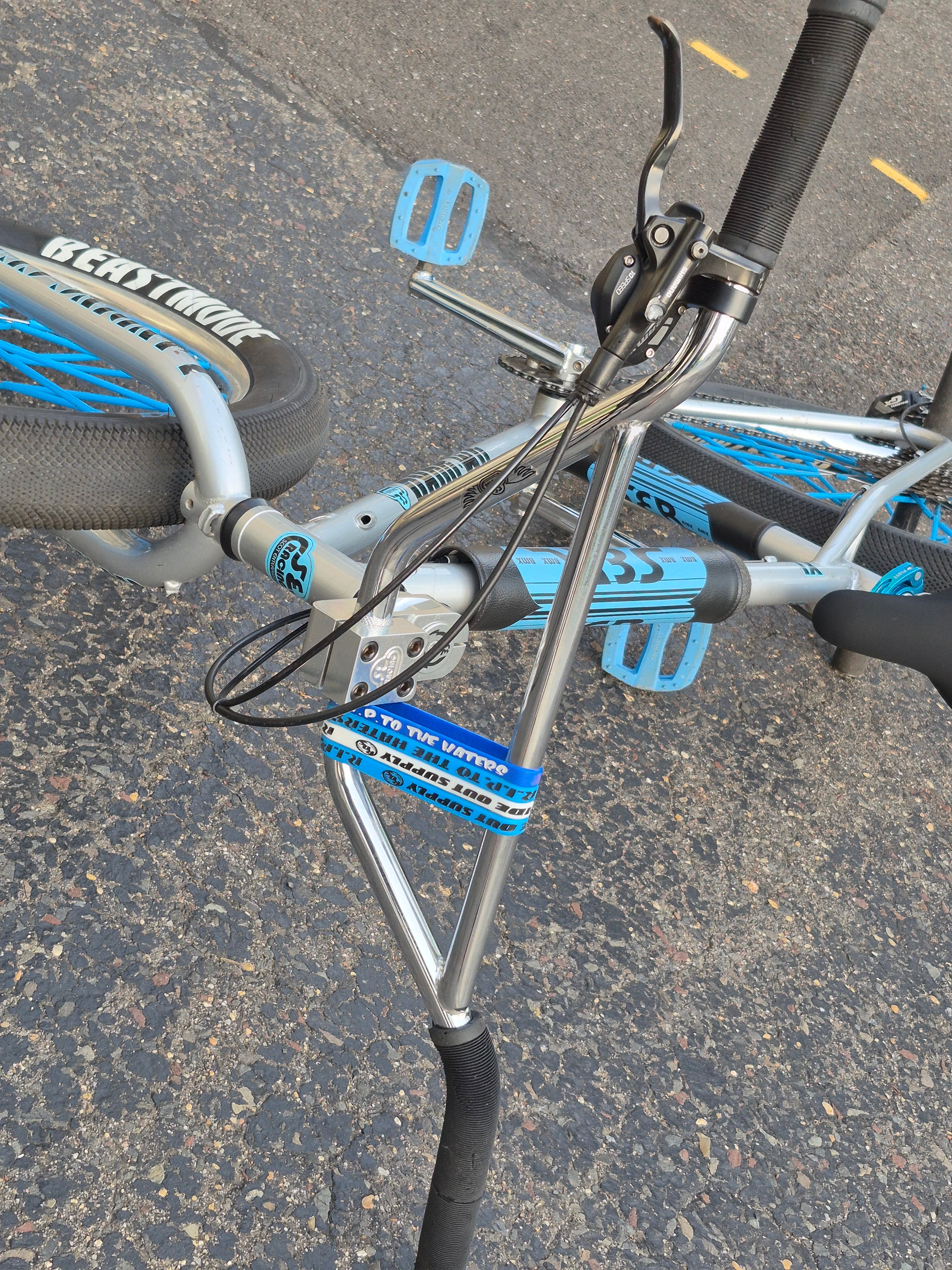 SE bike 27.5 OM Duro Big bmx wheelie bike
