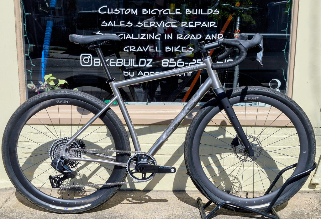 New Lynskey Elysium titanium gravel bike 56cm M/L SRAM 13 speed XPLR