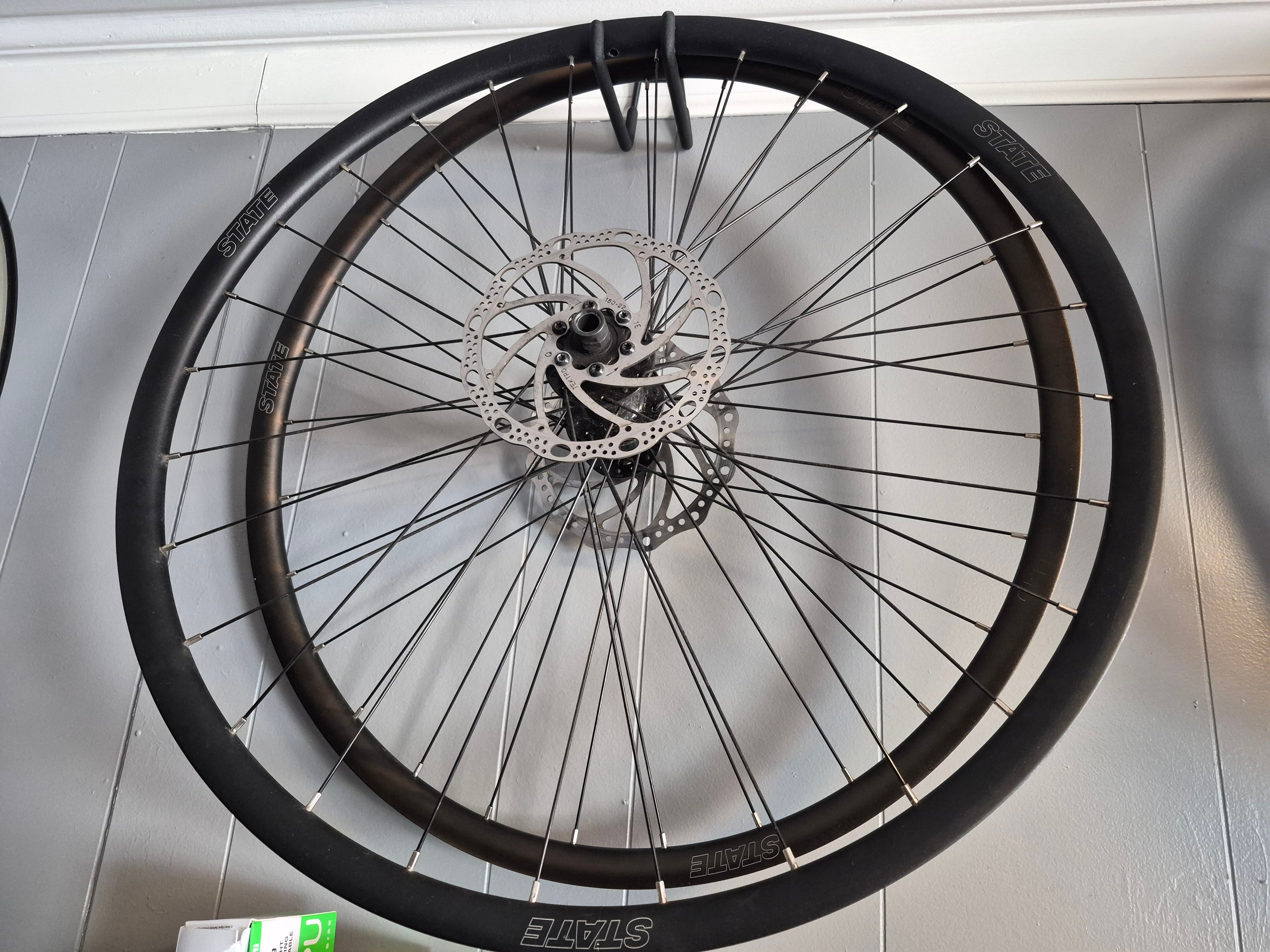 State aluminum disc wheelset 700c